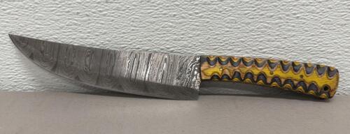 Custom Damascus Steel Fixed-Blade Knife with Carved Wooden Handle, Approx. 8" Blade