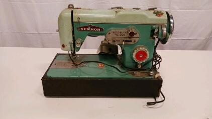 Sewmor Automatic Zig-Zag Electric Sewing Machine, 1950s Japan, Serial #633345 Sp-11