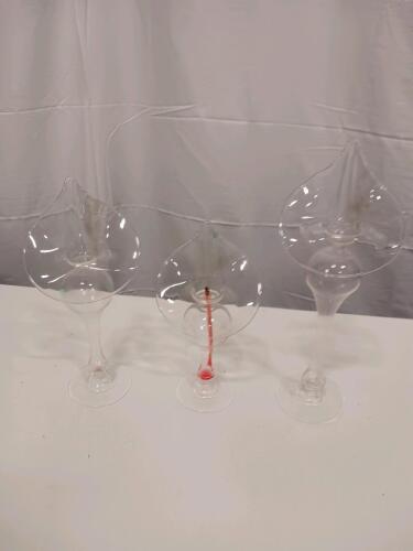 Hand-Blown Glass Hand Boiler Science Toy with Clear Glass and Red Liquid, 6.5 Inches Tall