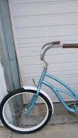 Raleigh Retroglide Cruiser Bicycle, Single-Speed, Coaster Brake, 26" Tires - 2
