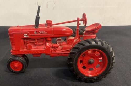 McCormick Farmall Super M-TA 1/16 Scale Die-Cast Model Tractor by ERTL