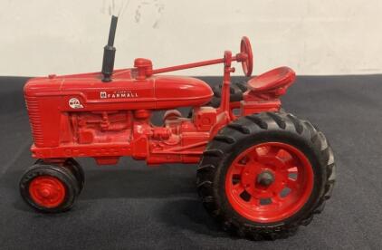 McCormick Farmall Super M-TA 1/16 Scale Die-Cast Model Tractor by ERTL