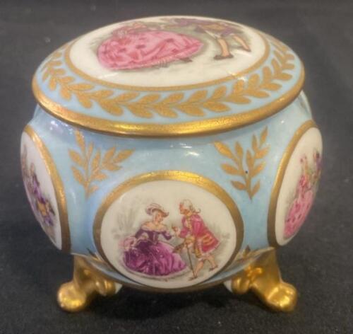 Rococo Porcelain Trinket Box, Courting Couple Scenes, Gold Gilded Feet, Fitted Lid (r-12)