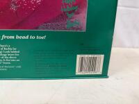 1990 Happy Holidays Barbie Doll, Special Edition, SKU #4098, New in Box - 3