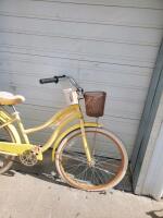Huffy Nassau 26" Step-Through Cruiser Bike, Single Speed, Yellow, Basket & Rear Rack - 2