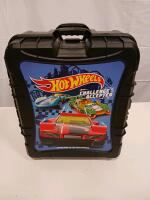 Hot Wheels Challenge Accepted 110-Car Storage Case with Retractable Handle and Wheels