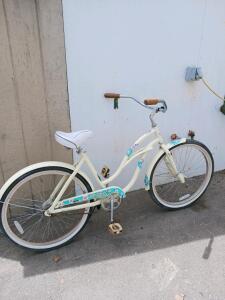 Westport 26" Women's Cruiser Bike, Single Speed, Steel Frame, Coaster Brake, Cream Floral