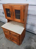 Oak Kitchen Hutch Cabinet with Textured Glass Doors and Laminate Countertop, 36"x20"x60" - 3