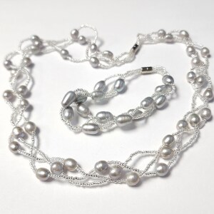 $200 Fresh Water Pearl Necklace And Bracelet Set