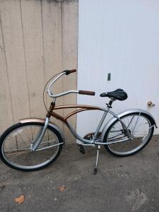 Deluxe Beach Cruiser Bicycle, 26" Wheels, Single-Speed, Bronze & Silver, Fenders, Comfort Saddle