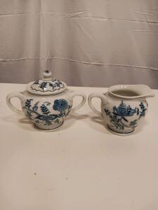 Blue Danube Blue Onion Porcelain Creamer & Lidded Sugar Bowl Set, Japan