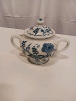 Blue Danube Blue Onion Porcelain Creamer & Lidded Sugar Bowl Set, Japan - 3