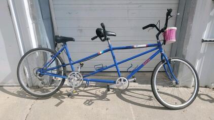 Shoreline Tandem Bicycle, Steel Frame, 700c Wheels, Blue, Upright Handlebars, Dual Bottle Cages
