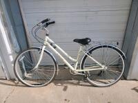 Schwinn Gateway Step-Through 7-Speed City Bike, 700c Wheels, Comfort Saddle, Fenders, Rear Rack