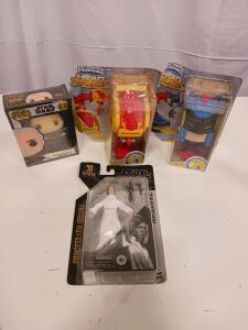 Imaginext Head Shifters Flash & Batman, Funko Pop! Pin Dooku, Hasbro 50th Leia Figure