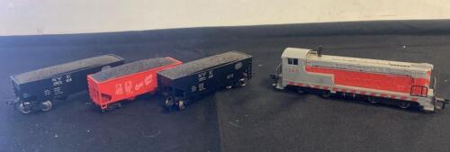 Fleischmann HO Scale Diesel Locomotive 1340 with NYC and Santa Fe Hopper Cars ( SP2 )