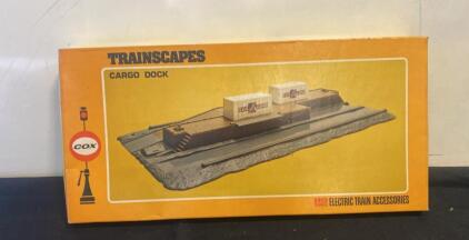 Cox 6232-5 Dockside Dock HO Scale Model Train Accessory with SEA LAND Containers ( SP2 )
