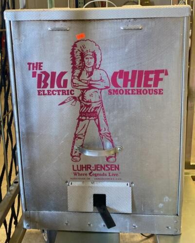 Luhr-Jensen Big Chief Electric Smokehouse, 450W, 5 Racks, 50 lb Capacity ( Unable to Test ) ( R9 )
