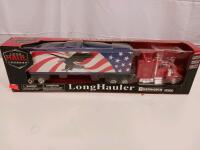 NewRay 1:32 Kenworth W900 Long Hauler Die-Cast Model with American Flag Graphics - 2