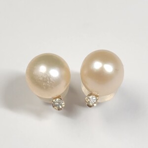 $240 14K Fresh Water Pearl And Diamond(0.02ct) Earrings