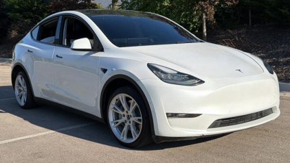 2021 TESLA MODEL Y - AWD!
