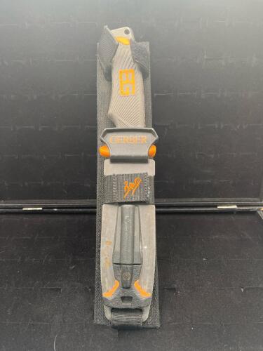 Gerber Bear Grylls Ultimate Fixed Blade Survival Knife with Sheath & Fire Starter, 4.75" Blade