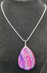 112.50 Natural Blue and Pink Dragon Vein Druzy Geode Agate Gemstone Teardrop Necklace