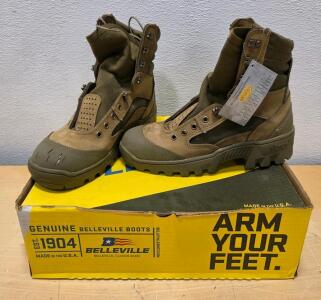 Belleville HKR/990 Military Combat Boots, Size 6.5N, Coyote Color, VIBRAM Crossbow Sole