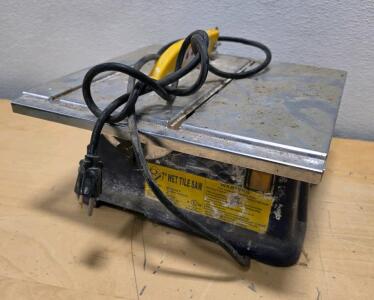 QEP 7" Wet Tile Saw Model 60087, 4A, 120V, 3600 RPM, Tabletop, SN: 135634