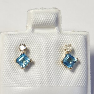 $500 10K Blue Topaz(0.44ct) Diamond(0.06ct) Earrings