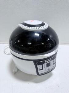 Gourmia GAF520 5 Qt Electric Air Fryer, Digital Panel, 1500W, 8 Presets, White/Black
