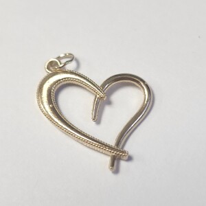 $300 14K Heart 0.7G Pendant