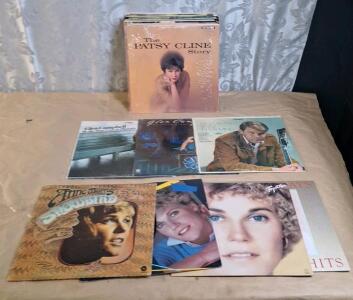 Lot Of 30 Assorted Vintage Vinal Records Including Anne Murray, Glen Campbell & Patsy Cline