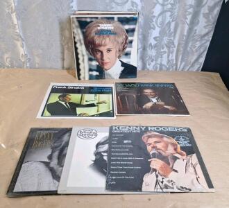 Lot Of 30 Assorted Vintage Vinal Records Including Kenny Rogers, Frank Sinatra & Tammy Wynette