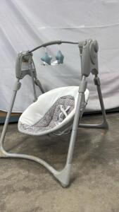 Graco Baby Swing, 5-Point Harness, Foldable, Grey/Patterned Seat, 25-lb Limit, Battery operated (tested)