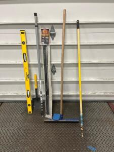 Winged Weeder WW100 53" Garden Hoe with Wooden Handle