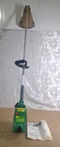 (1) Weed Eater Model XT90 - 18" Gas Powered Trimmer W/ Operators Manual