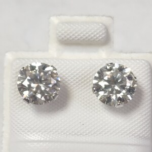 $1155 10K White Moissanite(2ct) Earrings