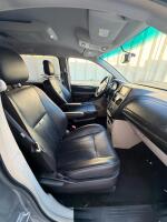2014 CHRYSLER TOWN & COUNTRY - LEATHER SEATS! - 13
