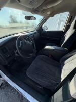 BANK REPO - 2002 DODGE DAKOTA - RWD! - 10
