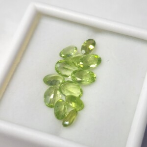 $200 Peridot(4ct)