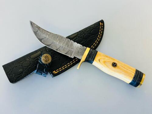 Custom Damascus Hunting Knife, 5" Clip Point Blade, Mosaic Pin, Wood Handle, Leather Sheath