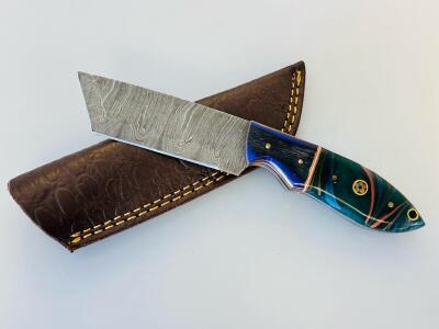 Custom Damascus Steel Fixed-Blade Knife With Resin/Wood Handle And Leather Sheath