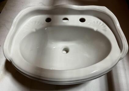 St. Thomas Creations Arlington Jr. Lavatory Slab, White, 4" Faucet Centers, Model 5105.042.01