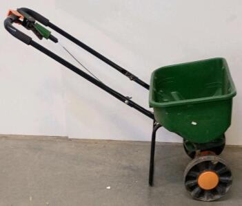 Scotts Speedy Green 3000 Broadcast Spreader With 22-Inch Spread Width And 10,000 Sq. Ft. Capacity