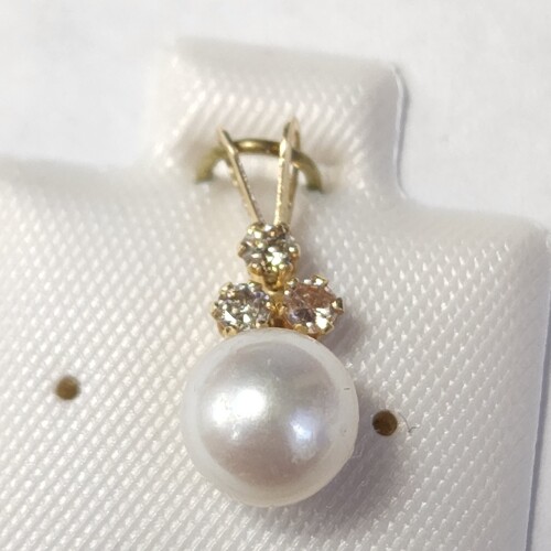 $100 14K Fresh Water Pearl Diamond Pendant