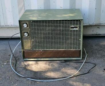 Vintage Eskimo Window/Portable Swamp Cooler, 3-Speed, Water Level Gauge, Olive Green Metal (Confirmed Functional - Does Not Come With Water Pump)