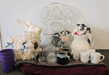 Home And Kitchen Collectibles &ndash; Mugs, Pitchers, Decor, And Glassware