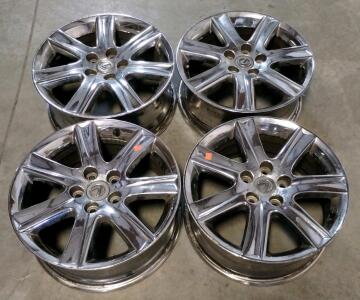 Lexus OEM 18x7 Chrome Alloy Wheels Set (5x114.3, RX330 RX350 RX400h, Center Caps, GP2645653)