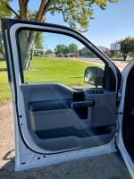 2017 FORD F-150 - 4X4! - 19